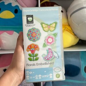 Cricut “Florals Embellished” 🌷🦋